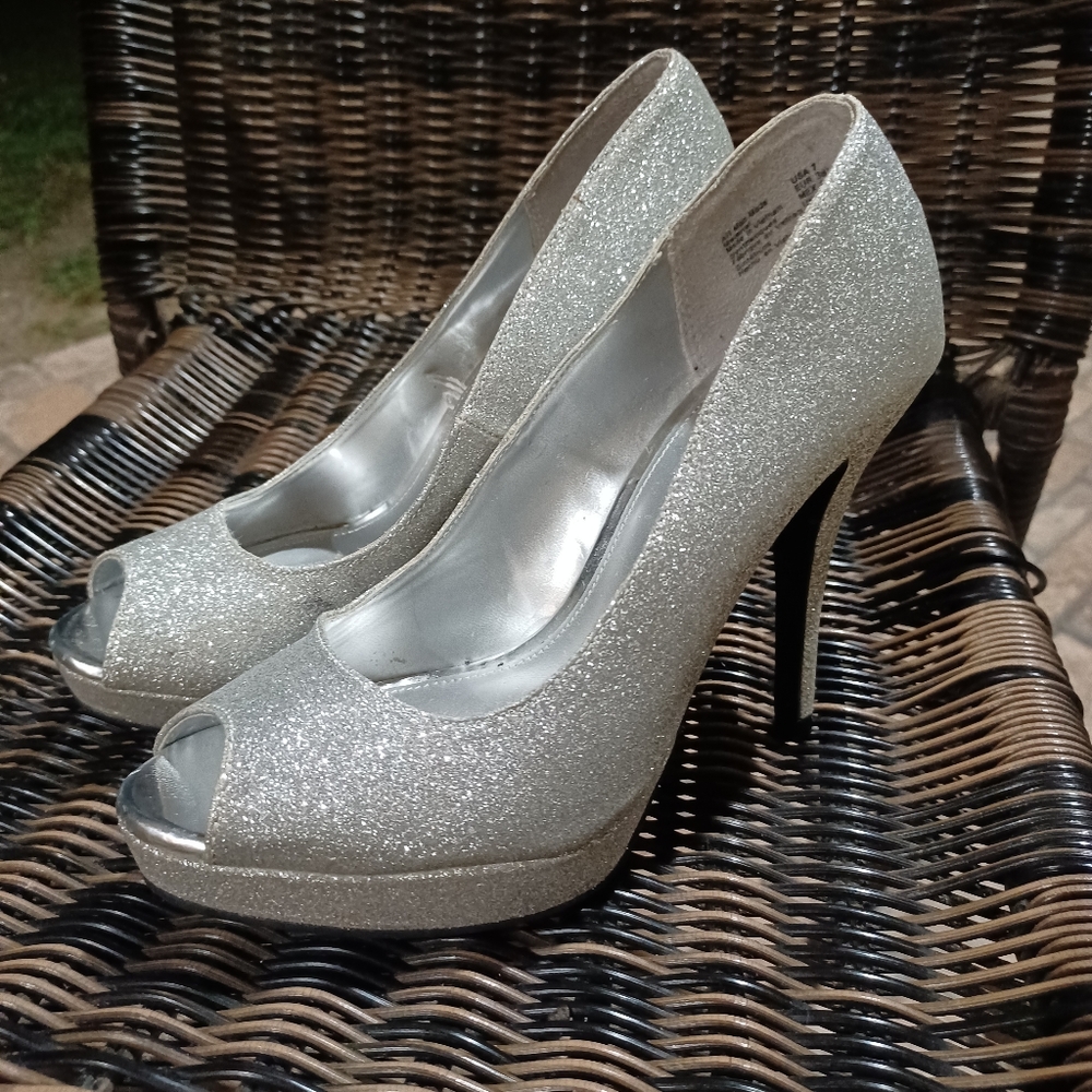 Fionna Sz 7 Sparkling High Heels
